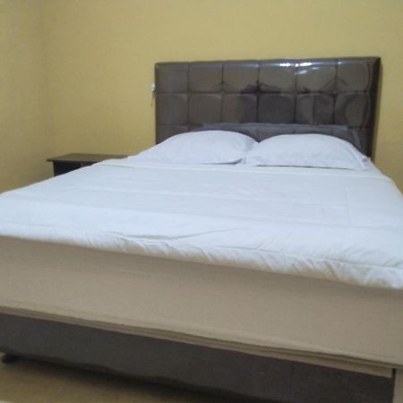 Hotel Pekalongan Syariah Mitra Reddoorz Ngoại thất bức ảnh