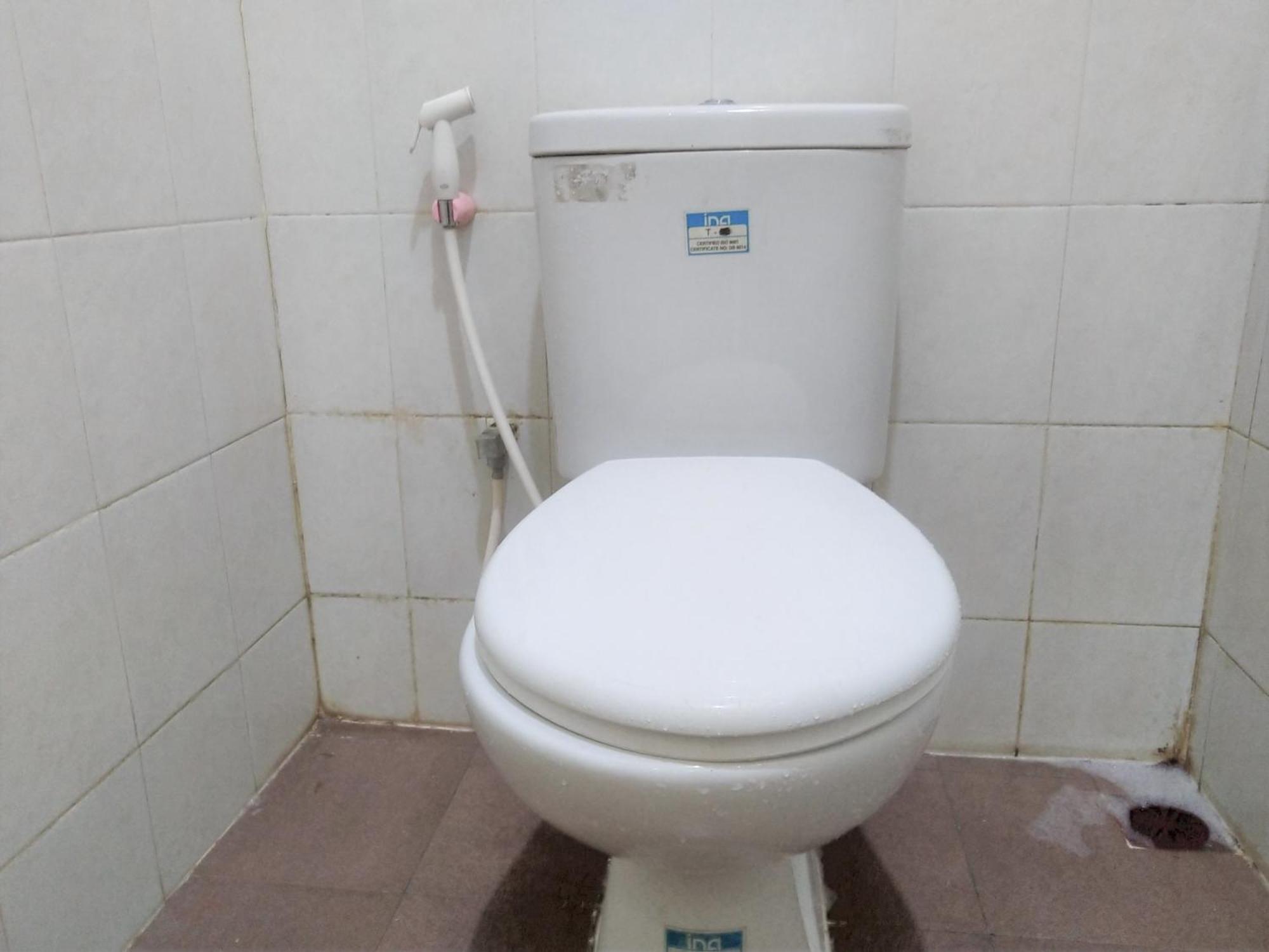 Hotel Pekalongan Syariah Mitra Reddoorz Phòng bức ảnh