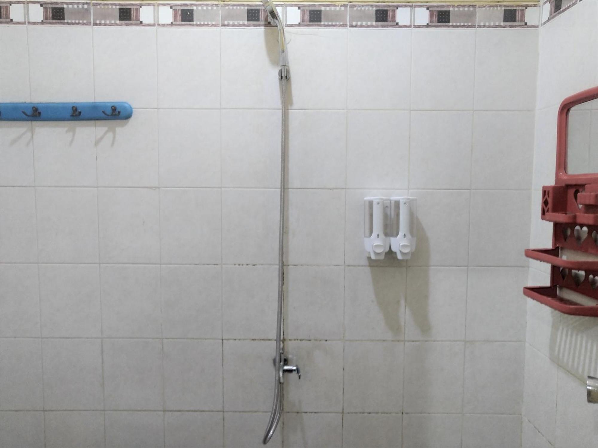 Hotel Pekalongan Syariah Mitra Reddoorz Phòng bức ảnh